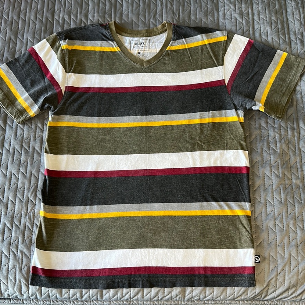 EUC ECKO UNLTD striped v-neck t-shirt